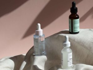 How to Use Face Serums Like a Dermatologist