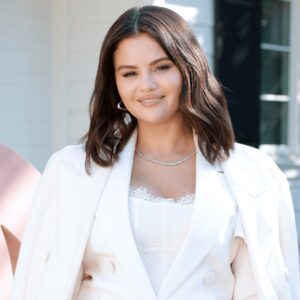 Selena Gomez’s Debuted Extra-Long, Extra-Dark Hair for Summer